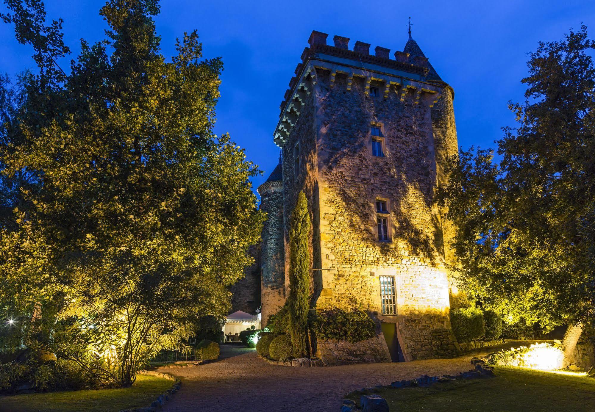 Chateau De Codignat - Relais & Chateaux Bort-l'Etang Exterior photo